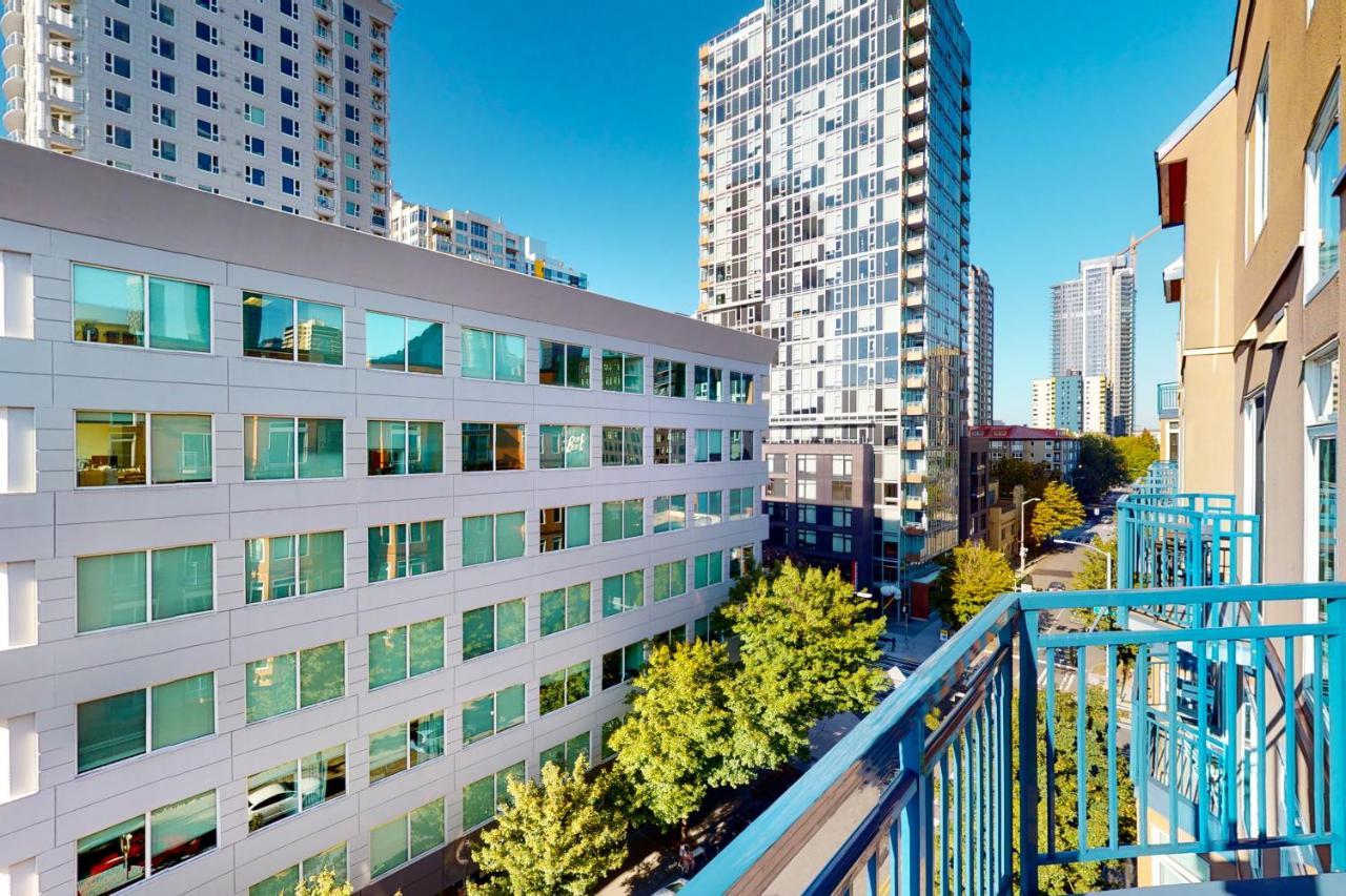 Belltown Court Sunset Suite Сиатъл Екстериор снимка
