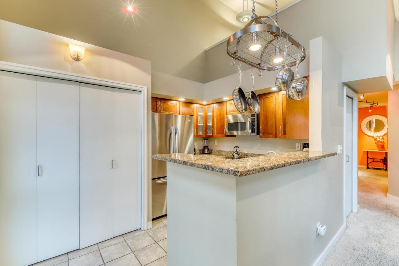 Belltown Court Sunset Suite Сиатъл Екстериор снимка