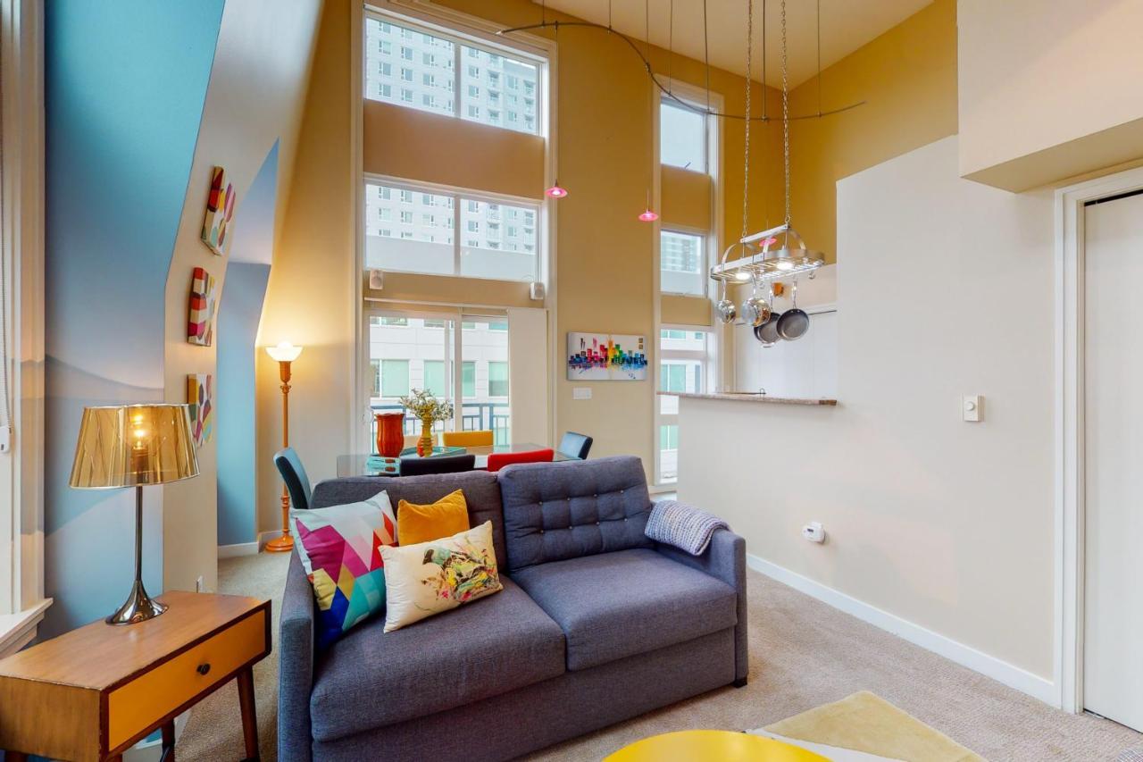 Belltown Court Sunset Suite Сиатъл Екстериор снимка