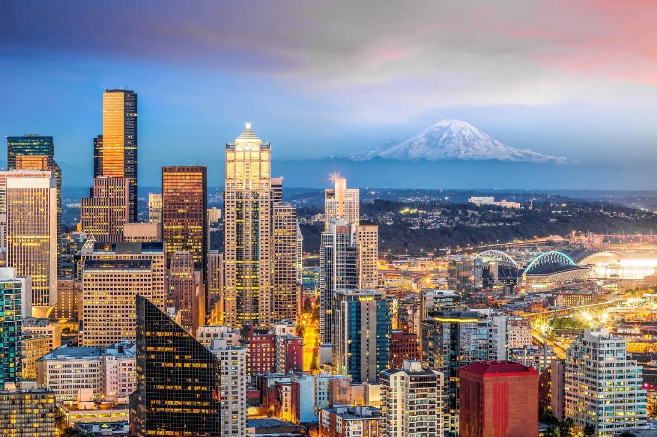 Belltown Court Sunset Suite Сиатъл Екстериор снимка