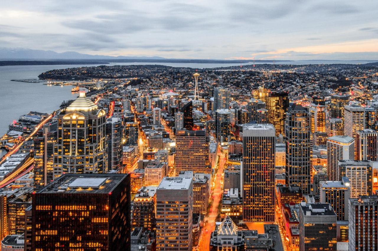 Belltown Court Sunset Suite Сиатъл Екстериор снимка